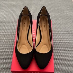 Kelly & Katie Black Pointed-Toe Pumps with Tan Insole